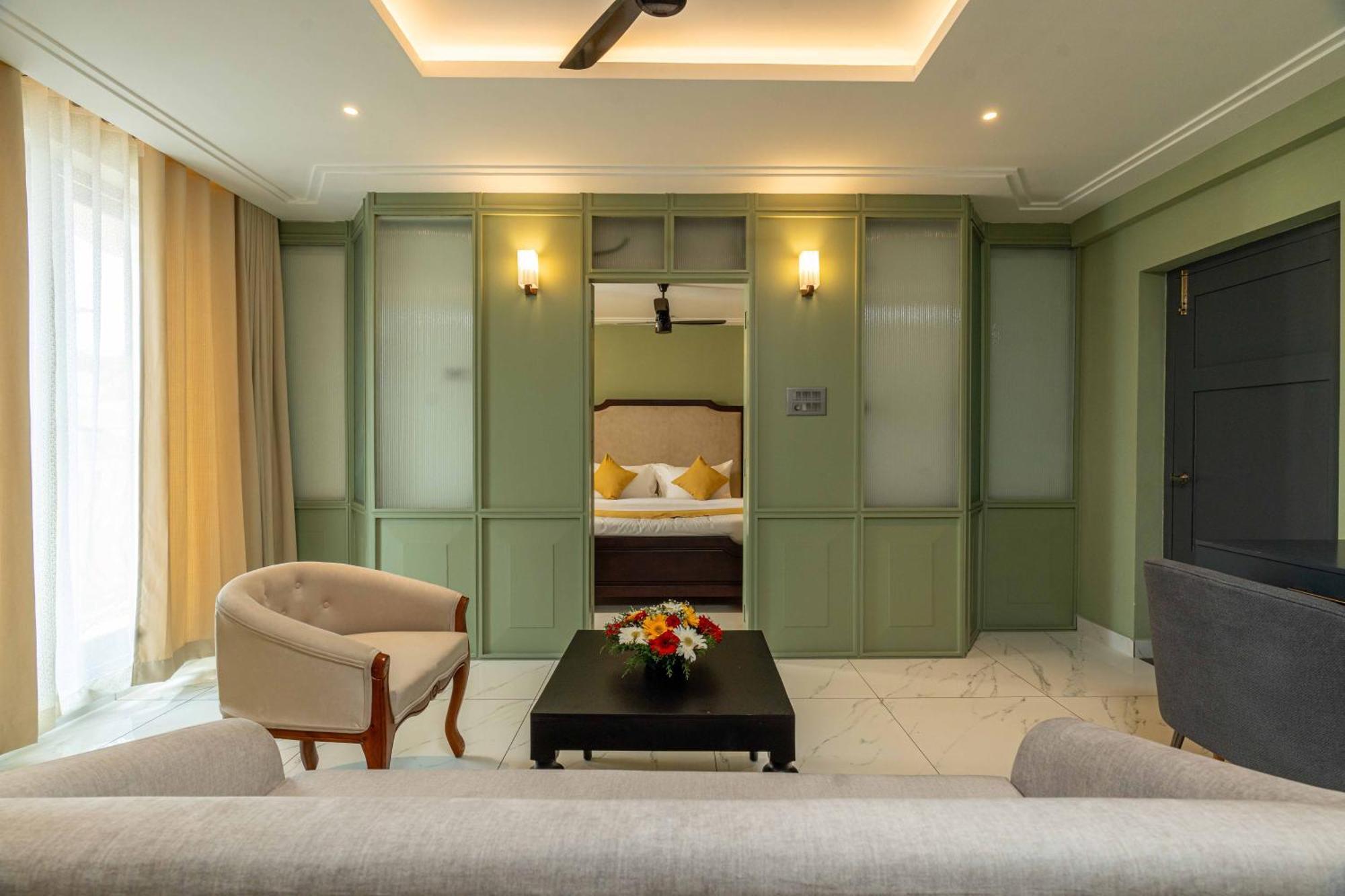 Hotel Court 11 By Dimora Kochi Esterno foto