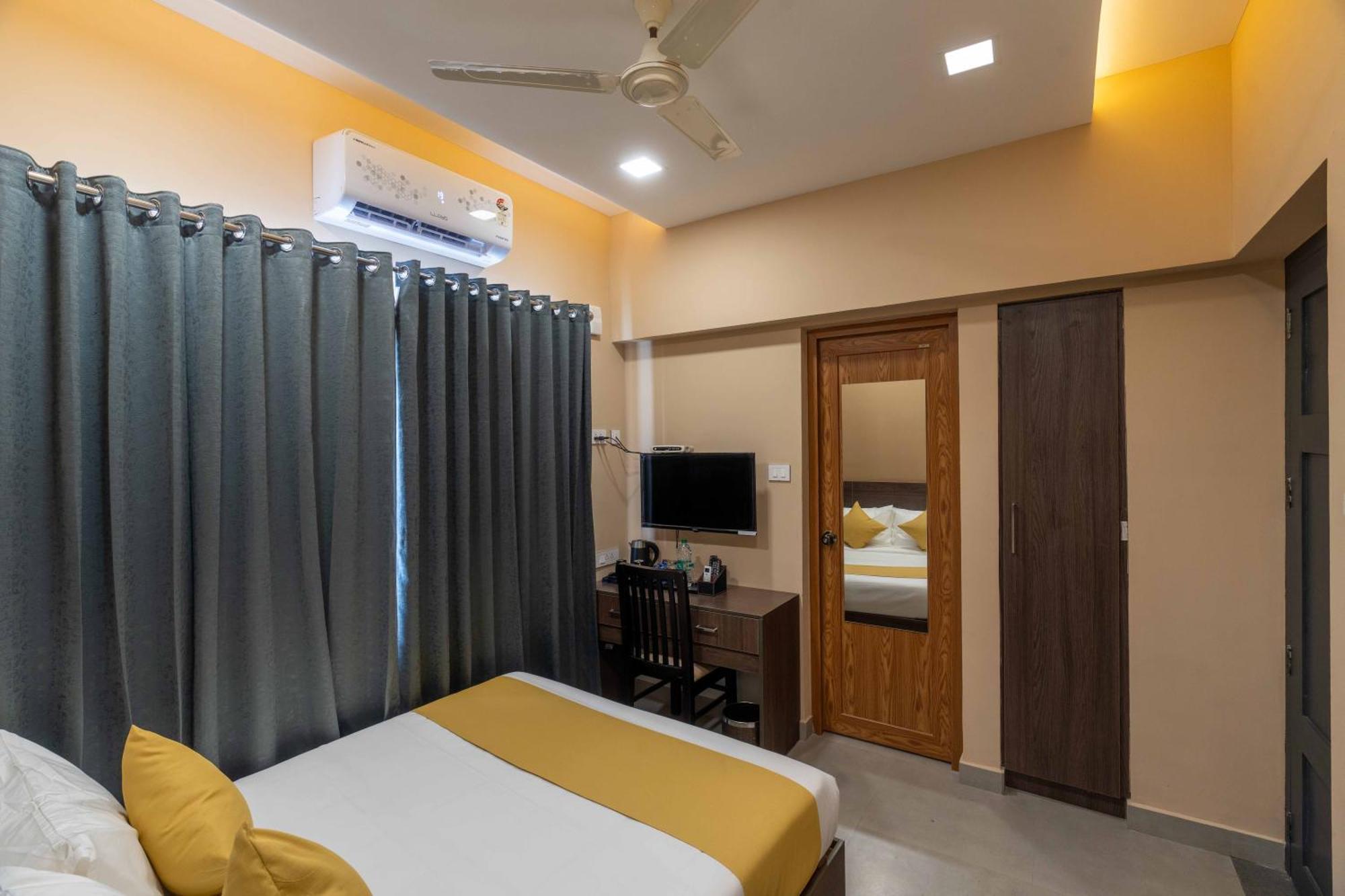 Hotel Court 11 By Dimora Kochi Esterno foto