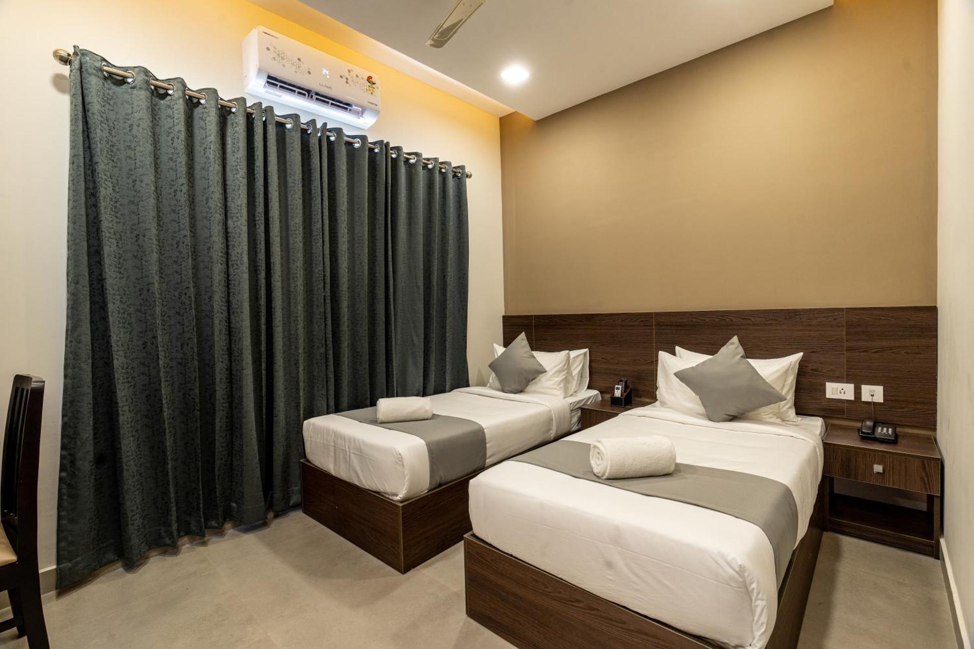 Hotel Court 11 By Dimora Kochi Esterno foto