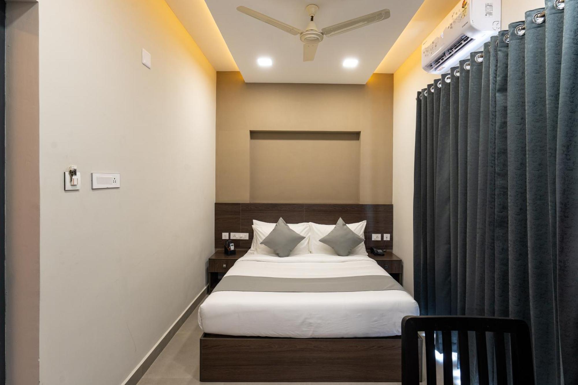 Hotel Court 11 By Dimora Kochi Esterno foto