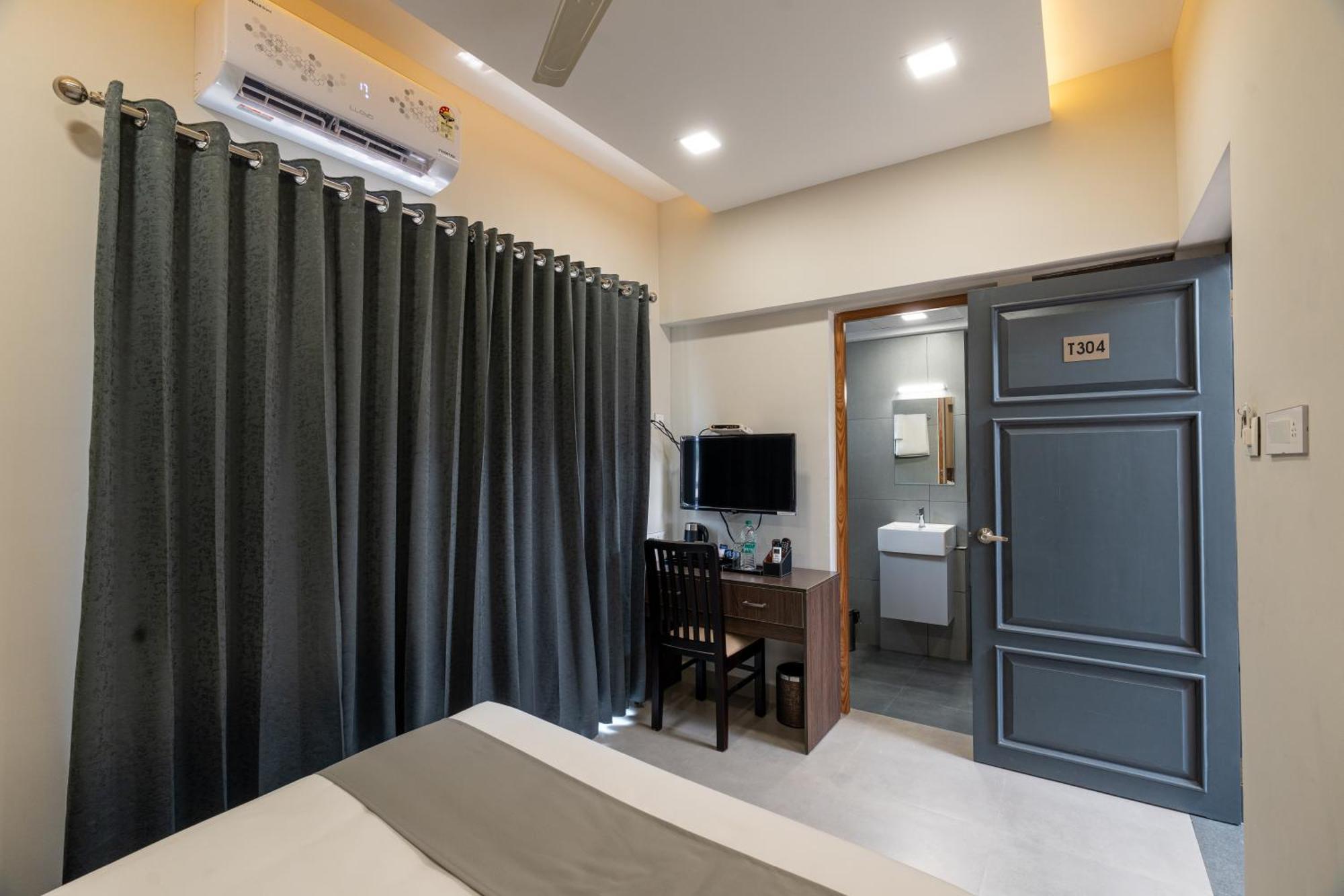 Hotel Court 11 By Dimora Kochi Esterno foto